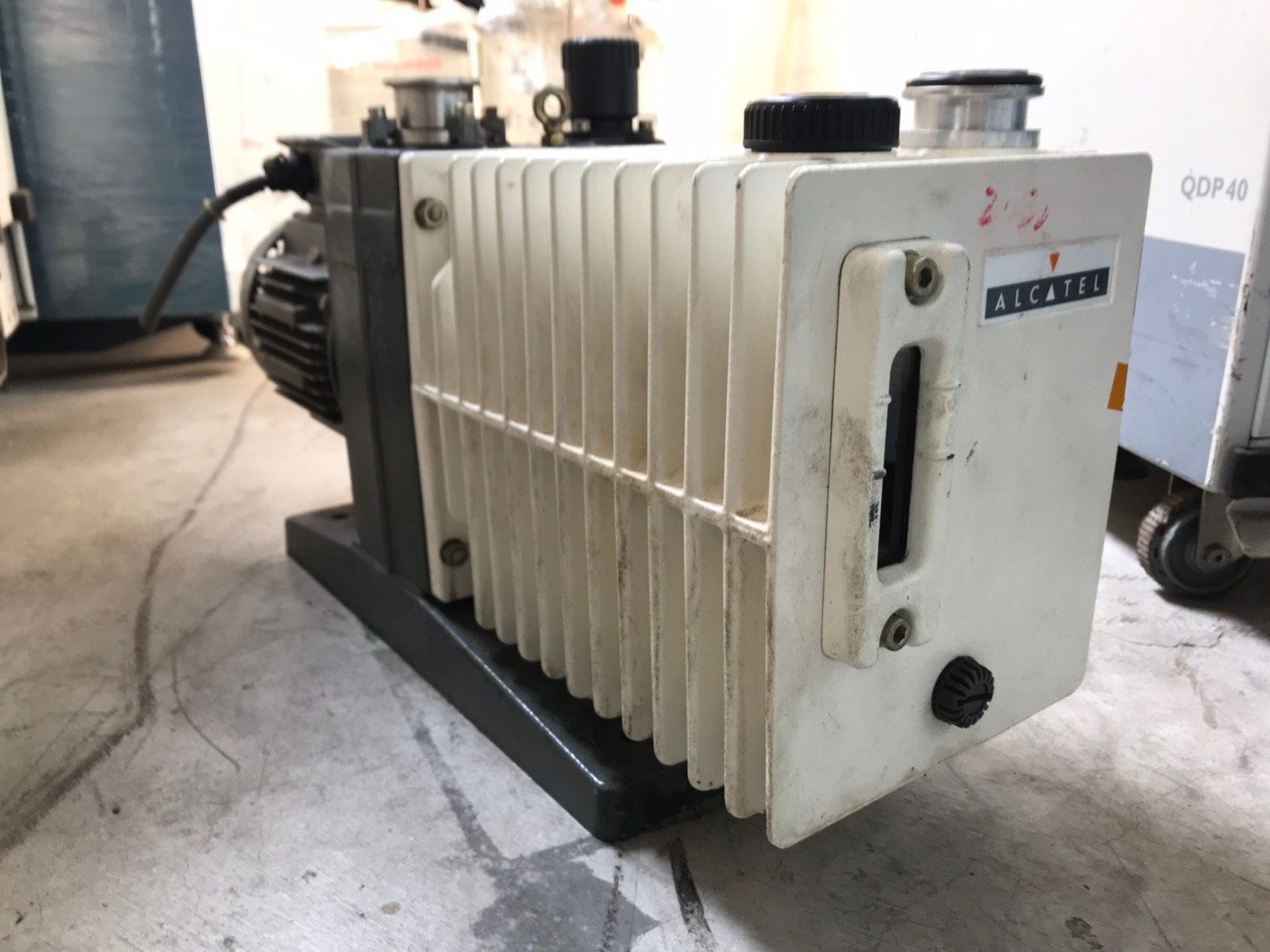 ALCATEL 2033SD Rotary Pump image