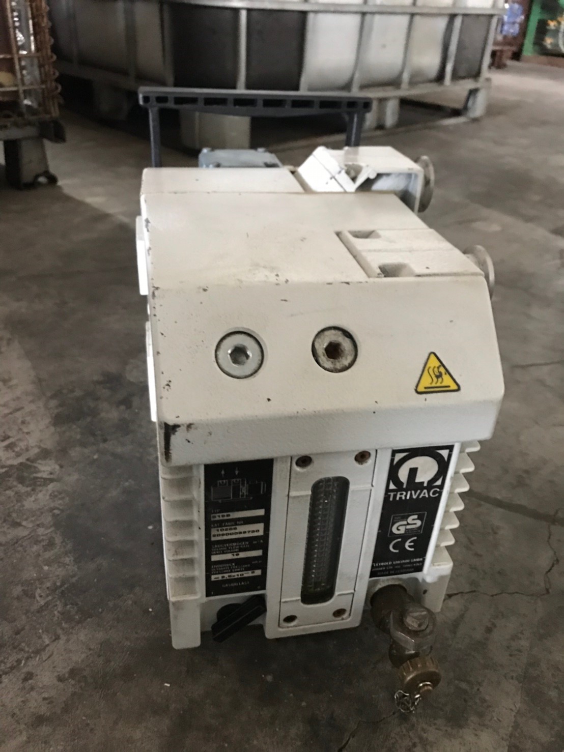 Leybold S16B Rotary Pump image