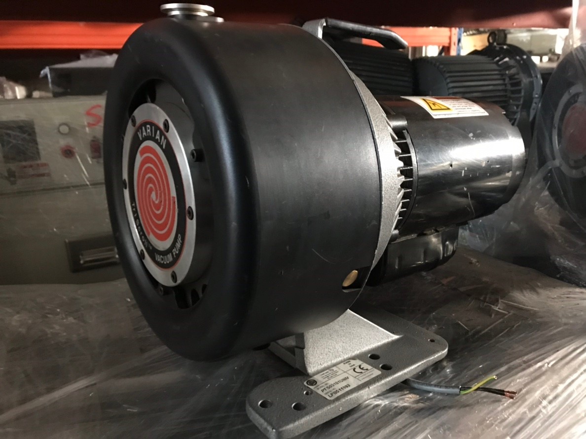 VARIAN PTS03101UNIV Scroll Pump image