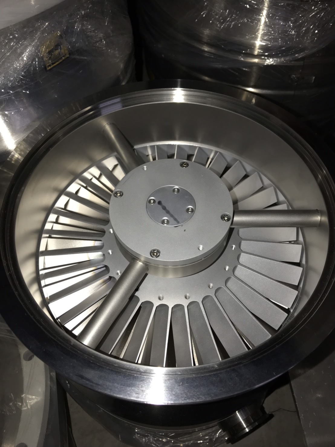PFEIFFER VACUUM TMH-1600 SG turbo pump image