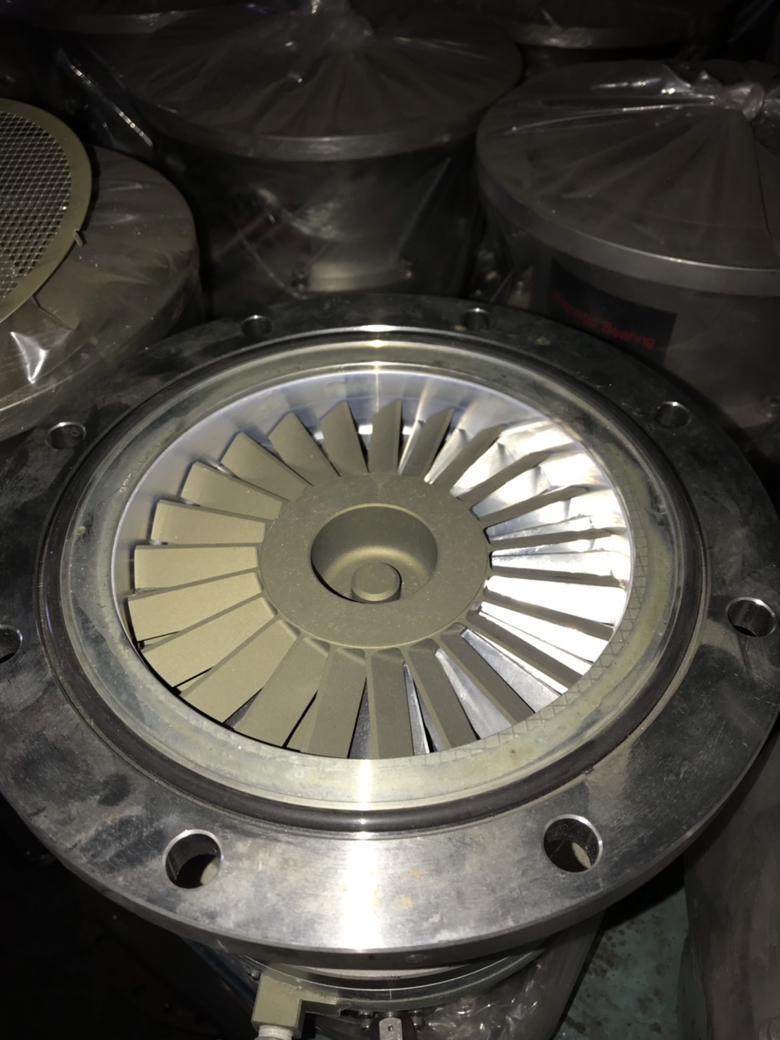 SHIMADZU TMP-1001 LMC turbo pump image