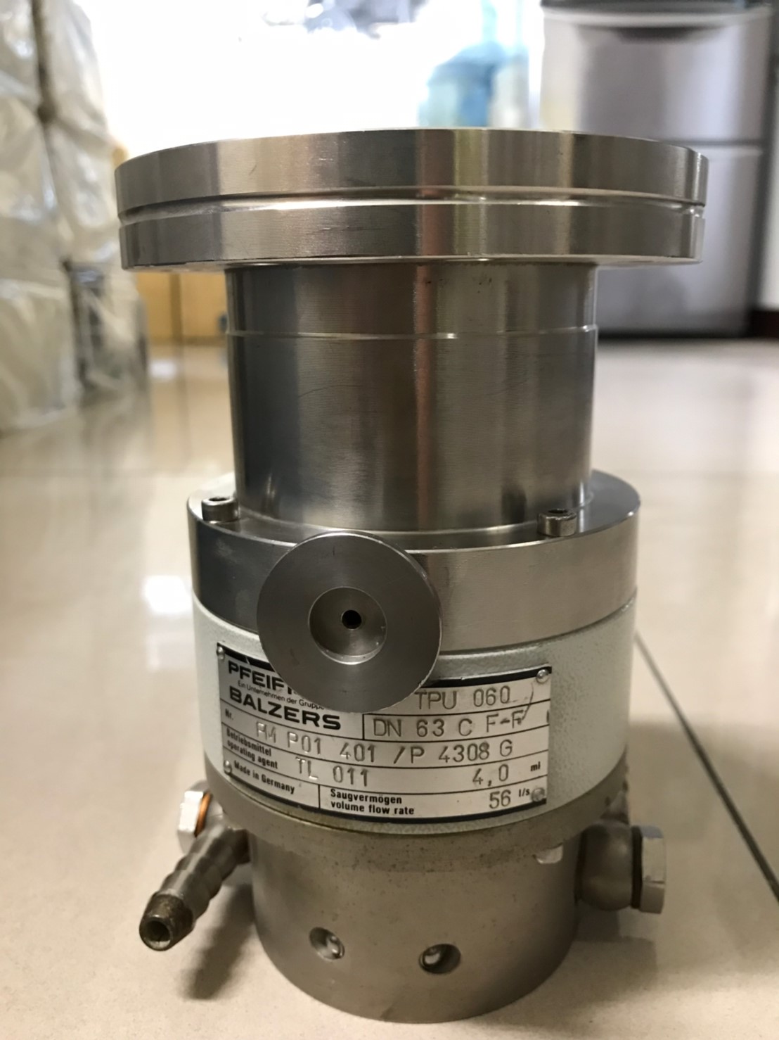 PFEIFFER VACUUM TPU 060 turbo pump image