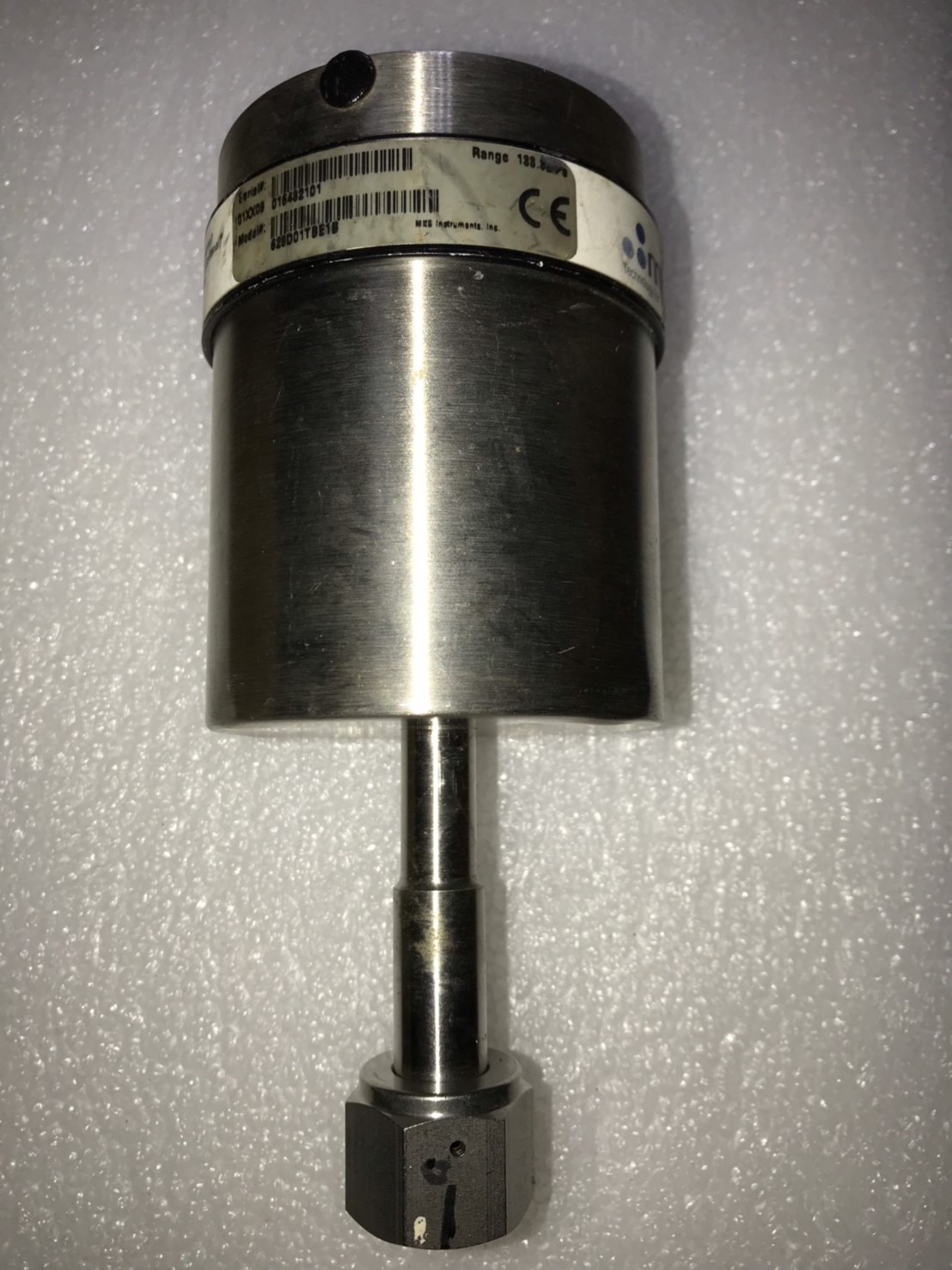 MKS Baratron Capacitance Manometer 628D01TBE1B 133.32 Pa image