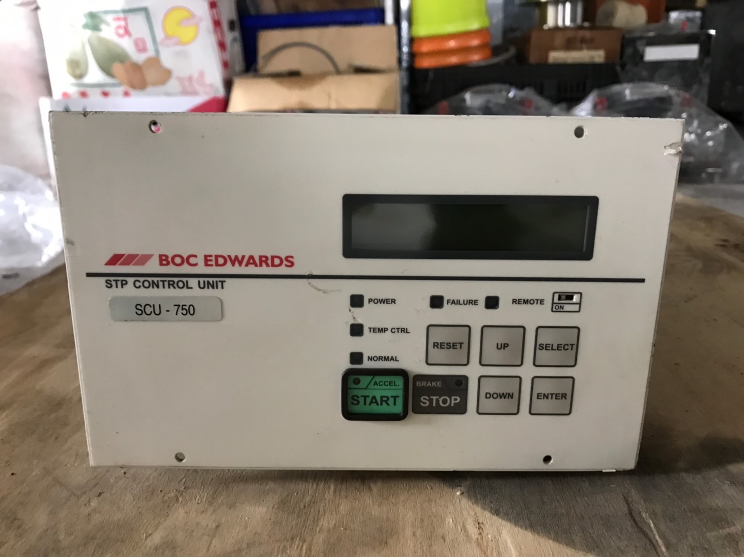 EDWARDS SCU-750 turbo pump controllers image