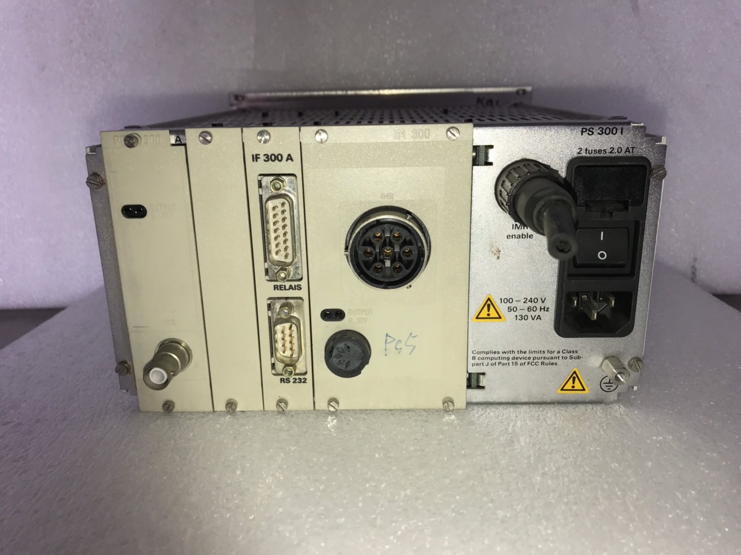 PFEIFFER BALZERS IMG-300 ION GAUGE VACUUM MEASUREMENT SYSTEM image