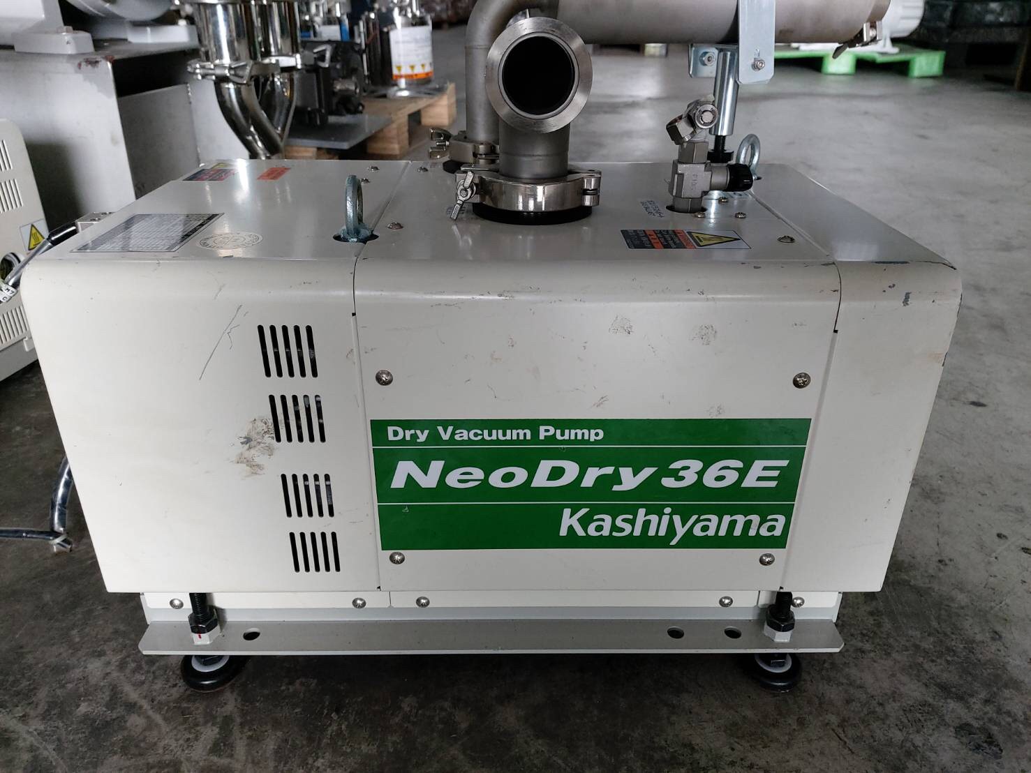 KASHIYAMA NeoDry 36E Dry Vacuum Pump image