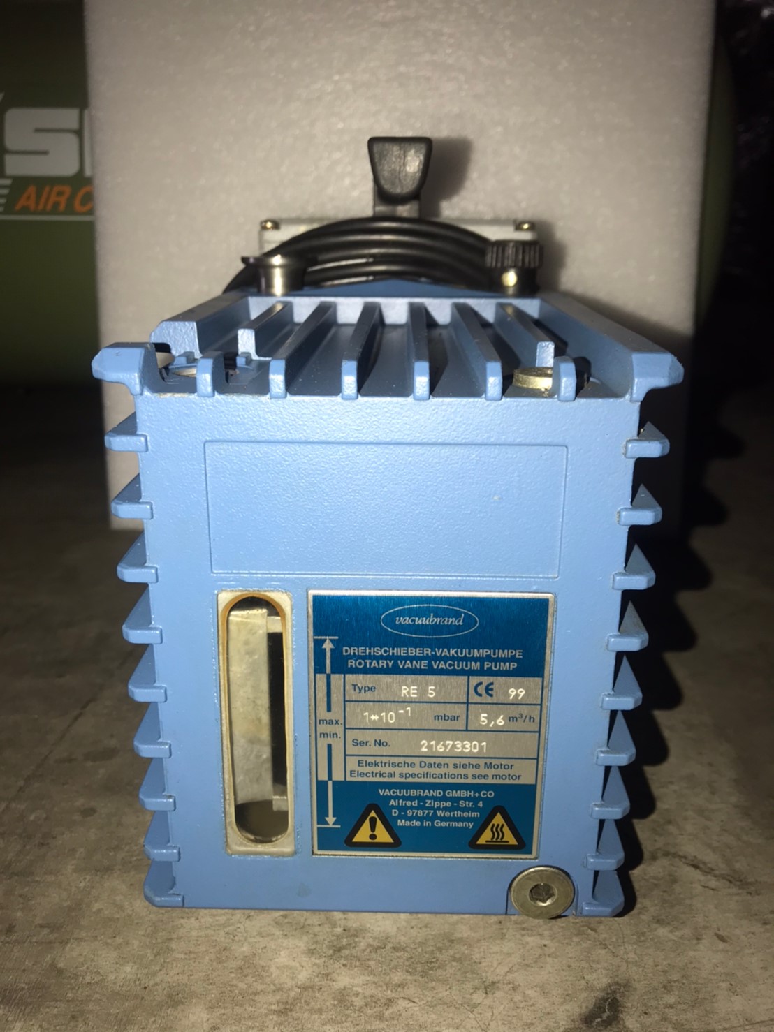 VACUUBRAND Rotary vane pump RE 5 image