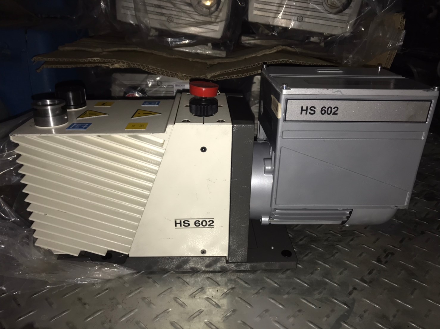 VARIAN HS 602 Vacuum Pump image