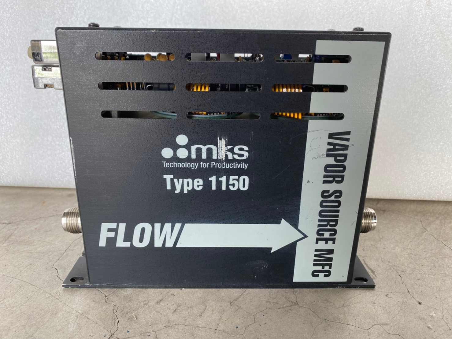 MKS 1152C-29210 Vapor Source Mass Flow Controller image