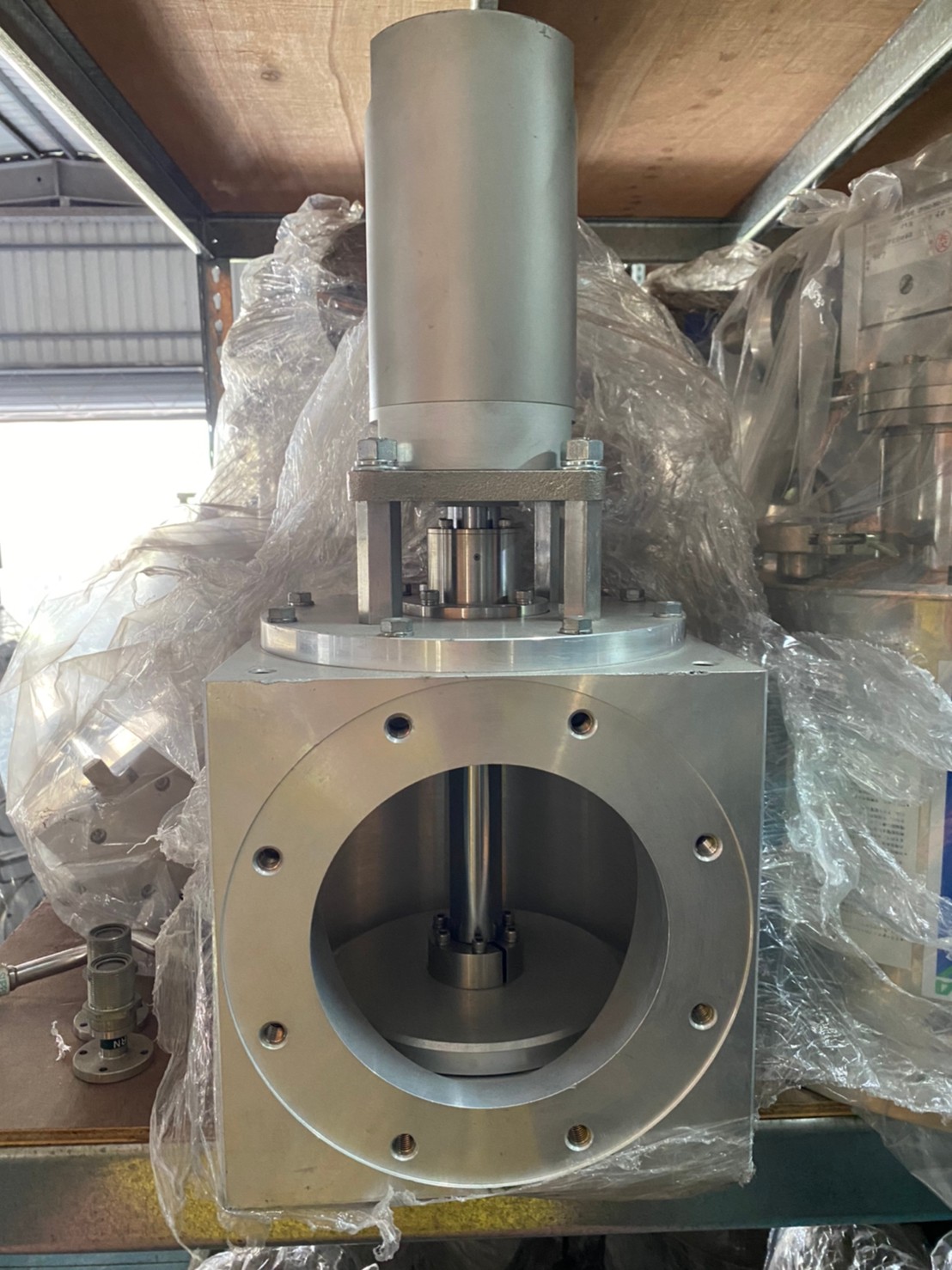 ULVAC VLP-U06A Angle Valve image