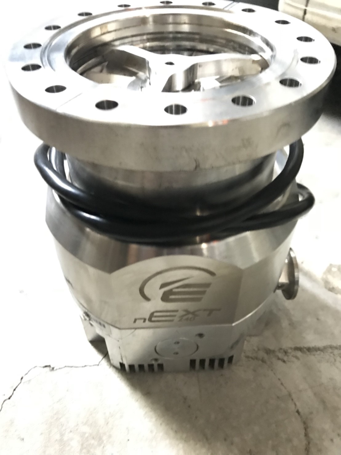 EDWARDS nEXT240D Turbo Pump圖片