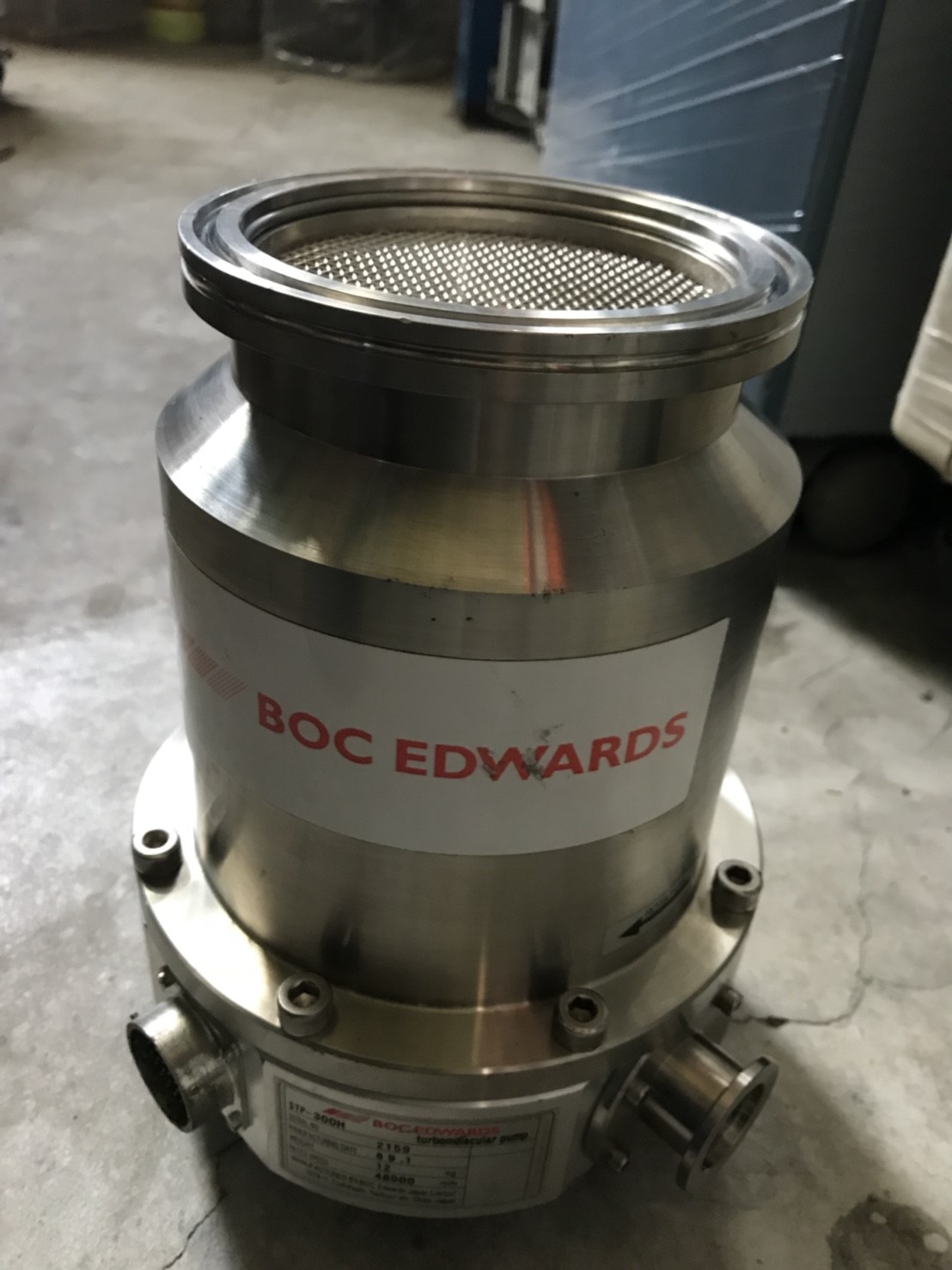 EDWARDS STP-300H Turbo Pump圖片