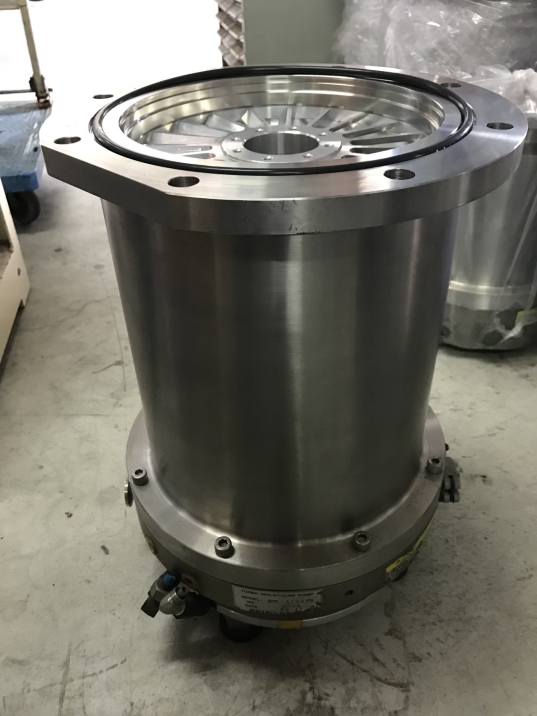 EDWARDS STP-X1000A Turbo Pump圖片
