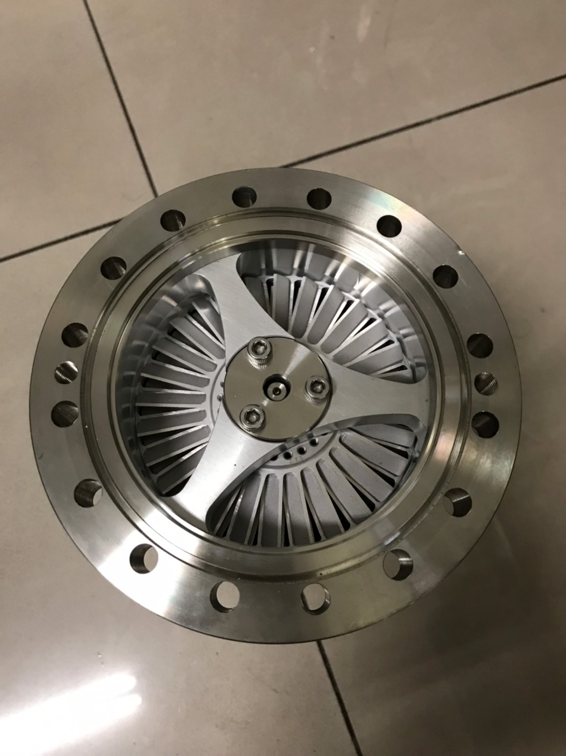 UTM 150圖片