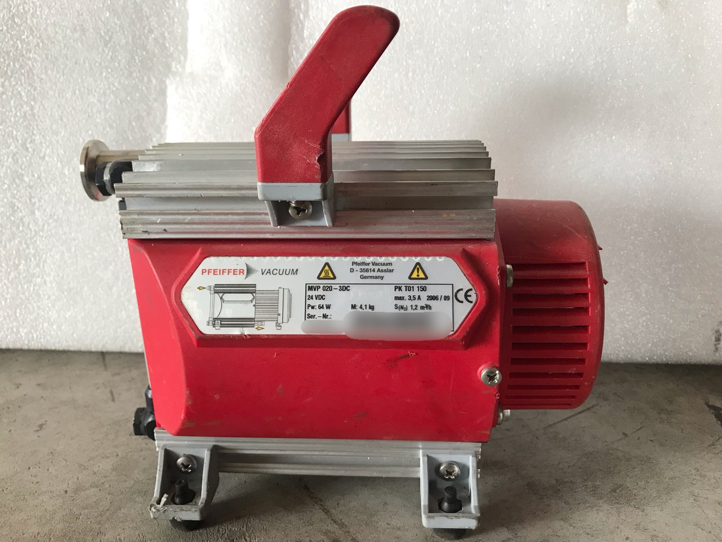 Pfeiffer Vacuum MVP 020-3DC Diaphragm Vacuum Pump圖片
