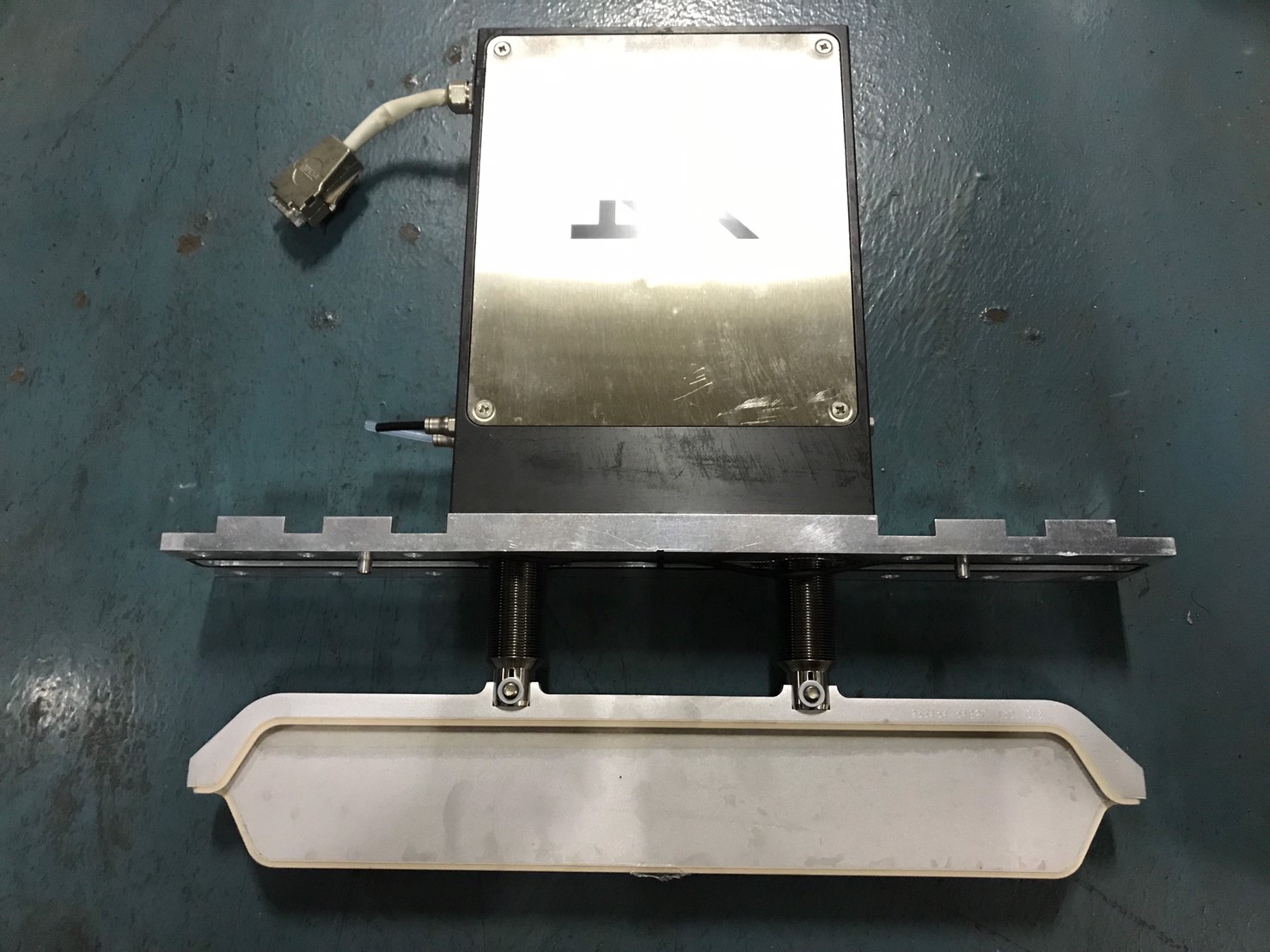 VAT 02112-BA24-AVQ1 / 0038 Rectangular Gate Valve - Slit Valves圖片