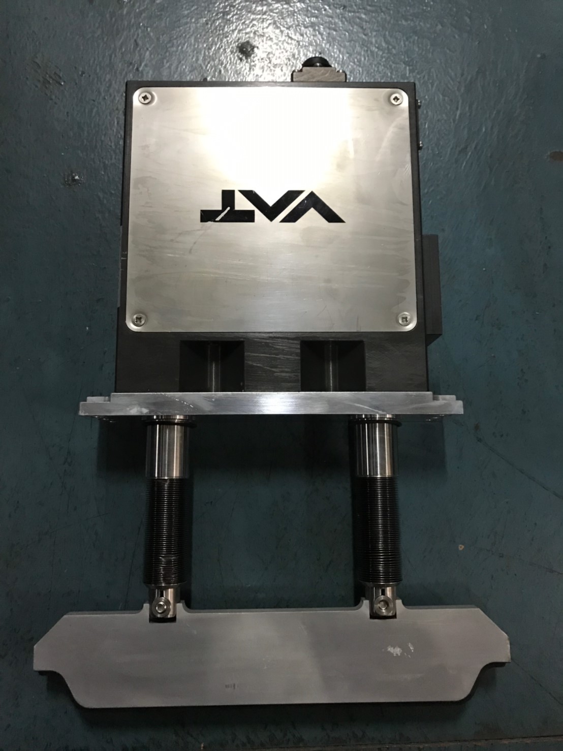 VAT 03009-MA24-1003 Rectangular Gate Valve - Slit Valves圖片