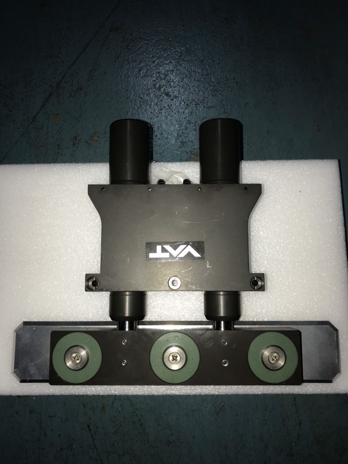 VAT 07512-UA24-ADI2 / 2097 Rectangular Gate Valve - Slit Valves圖片