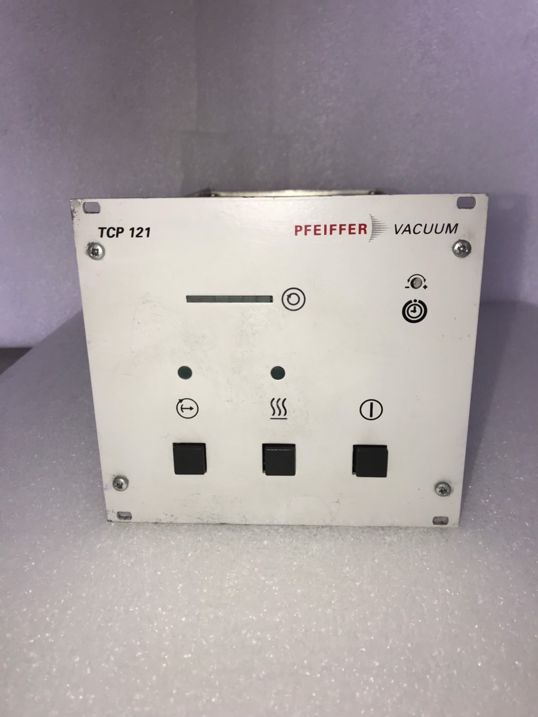 PFEIFFER VACUUM TCP 121 turbo pump controller圖片