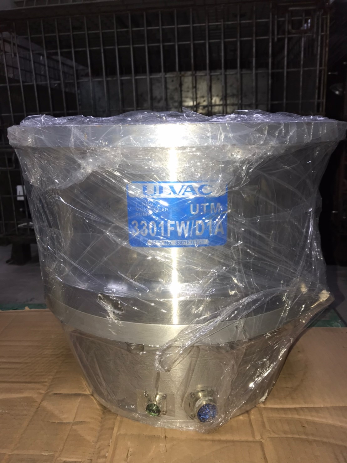 ULVAC UTM-3301FW / D1A Turbo Pump圖片