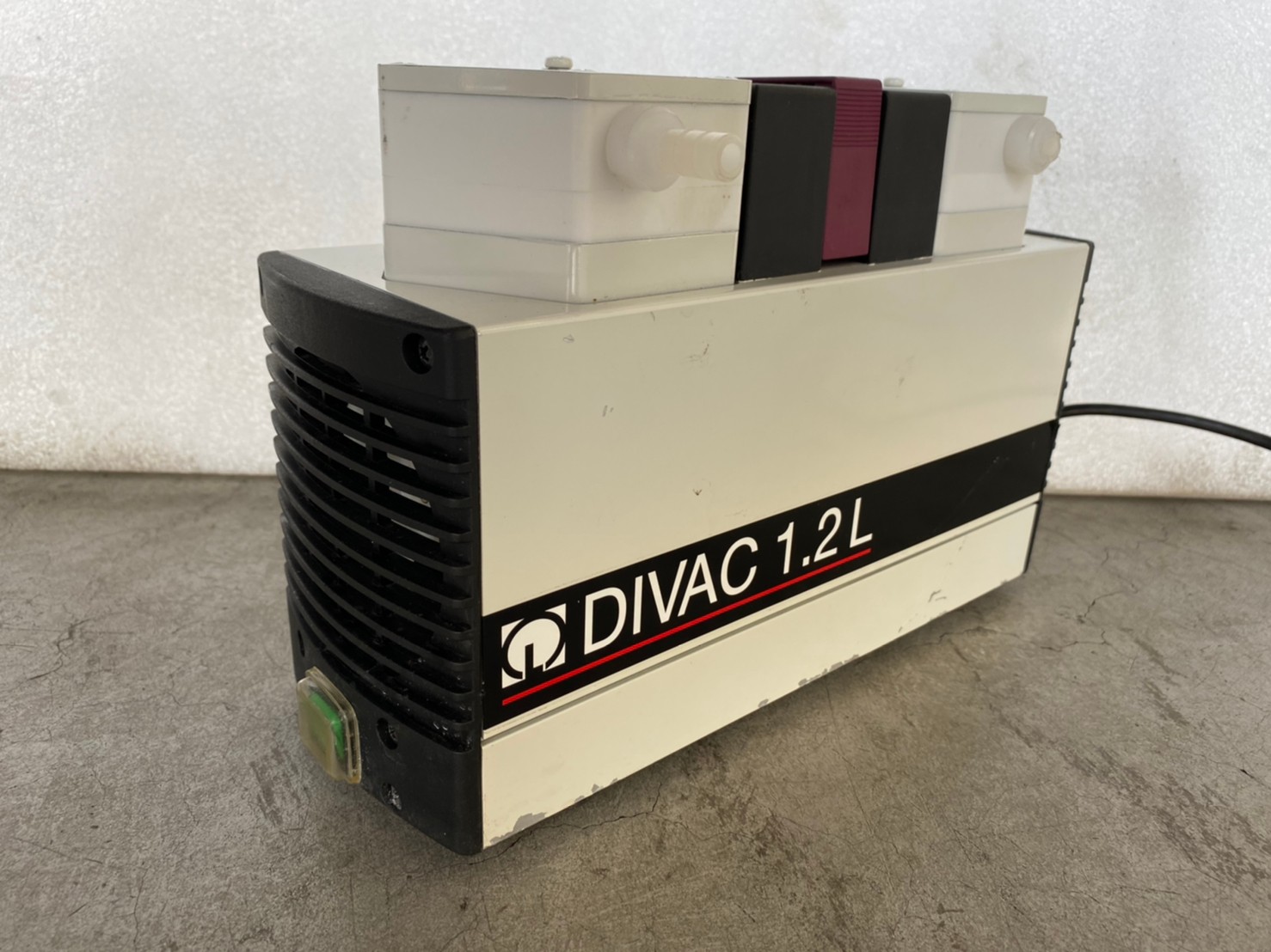 Leybold DIVAC 1.2 L Dry Diaphragm Vacuum Pump圖片